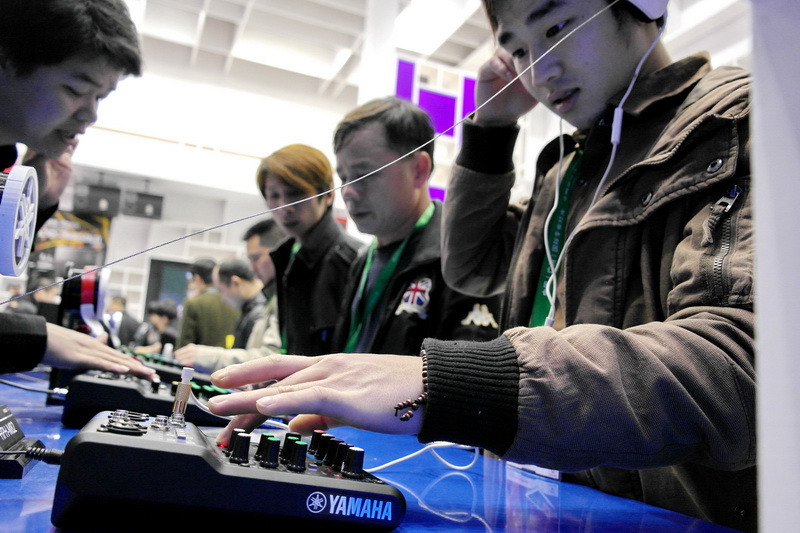 Z6·尊龙凯时携新一代MG系列调音台等产品亮相中国（广州）国际专业灯光、音响展览会 