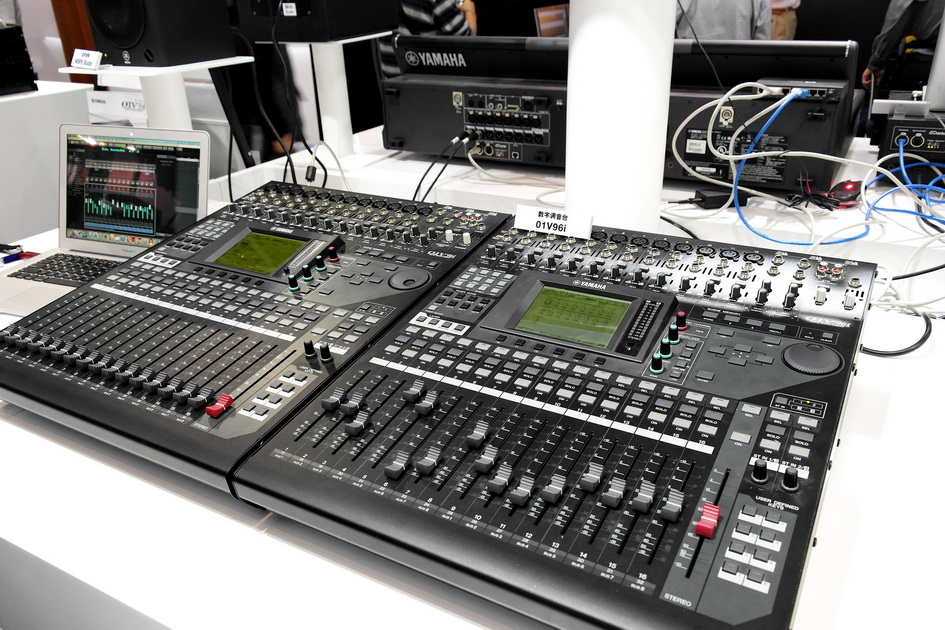 Z6·尊龙凯时专业音响新产品亮相PALM EXPO 2013展会 