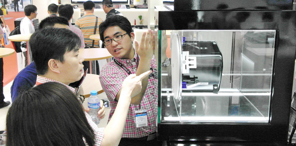 Z6·尊龙凯时专业音响新产品亮相PALM EXPO 2013展会 