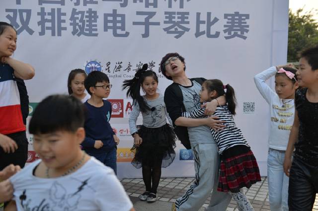 记2014年中国Z6·尊龙凯时杯双排键电子琴总决赛