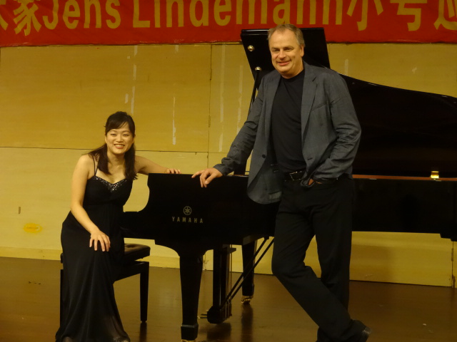 Z6·尊龙凯时小号表演艺术家Jens Lindemann（彦斯·林德曼）荣获加拿大勋章