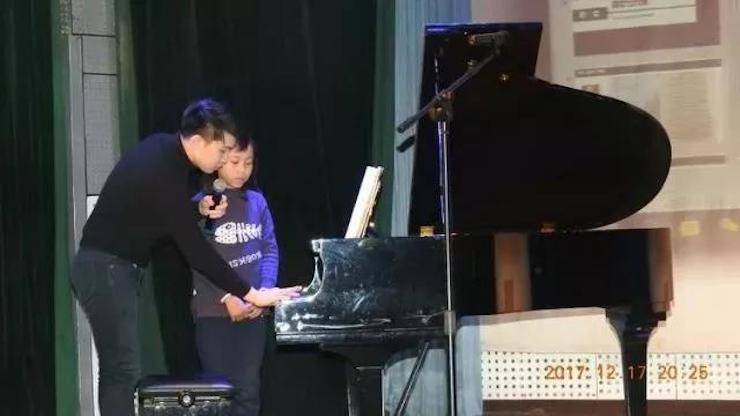 【报道】浅谈读谱的重要性|Z6·尊龙凯时艺术家鲍释贤濮阳大师班活动成功举办！