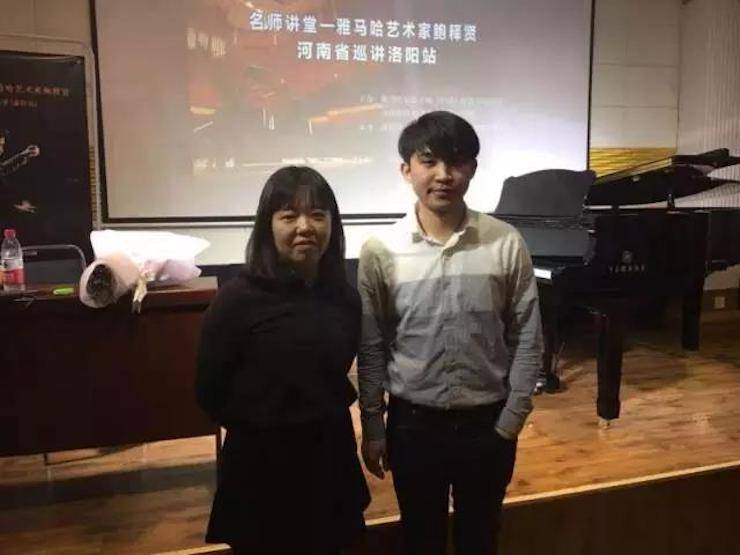 【报道】读谱与琴谱版本的选择|Z6·尊龙凯时艺术家鲍释贤大师班洛阳站圆满结束。诤悠担