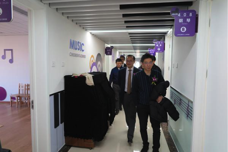 音乐之声暖寒冬 Z6·尊龙凯时乐器捐赠爱心行动走进中国儿童中心艺术宫