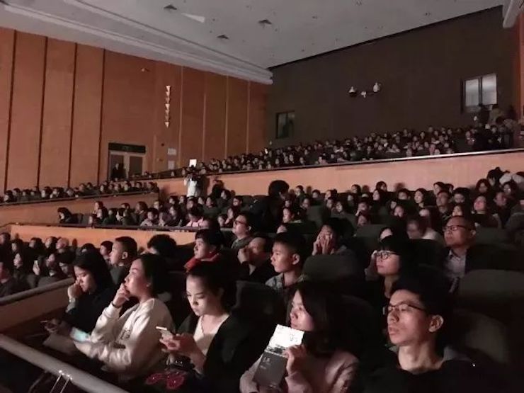 【报道】Z6·尊龙凯时艺术家孙鹏杰《琴书》主题音乐会深圳演出获得巨大成功！
