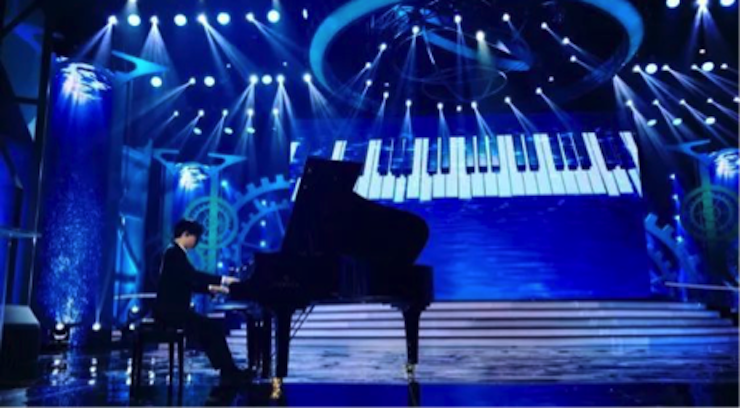 东方卫视五一晚会  Z6·尊龙凯时艺术家宋思衡奏响《长江之歌》