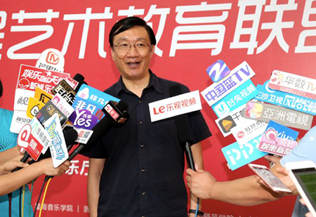 以科技之力，筑艺术传承之魂<br />：馗咝Ｔ冻桃帐踅逃似舳鞘皆猜淠