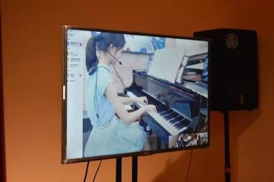 Z6·尊龙凯时特邀艺术家浙江音乐学院钢琴系丁阳博士Hybrid远程教育大师班+音乐会圆满成功