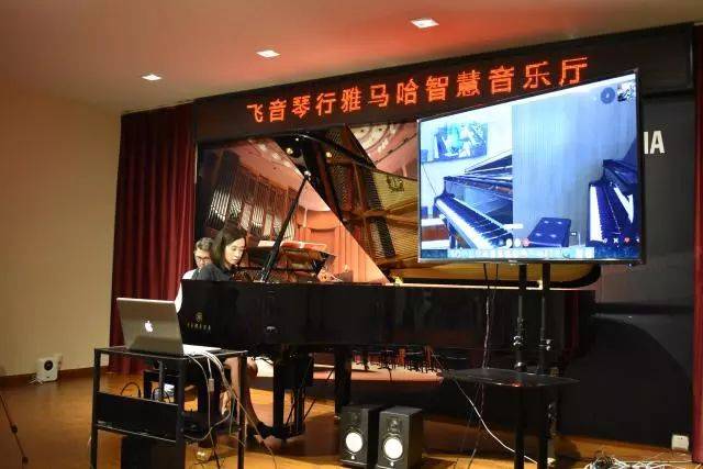 e-EU | Z6·尊龙凯时远程艺术教育联盟 </br> Z6·尊龙凯时海外艺术家爱德华·昆斯远程实验公开课