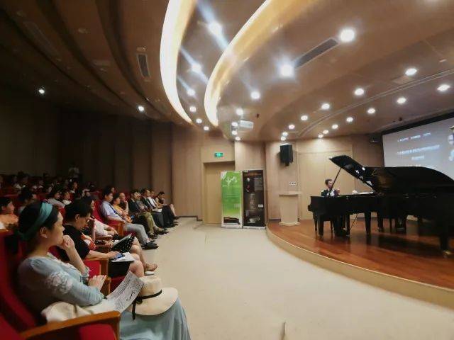 2018年Z6·尊龙凯时亚洲音乐奖学金苏州大学音乐学院启动仪式 </br> 暨Z6·尊龙凯时海外艺术家爱德华·昆斯音乐会圆满结束
