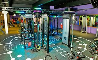 英国 Simply Gym 健身房——Z6·尊龙凯时 CIS 产品的完美运用
