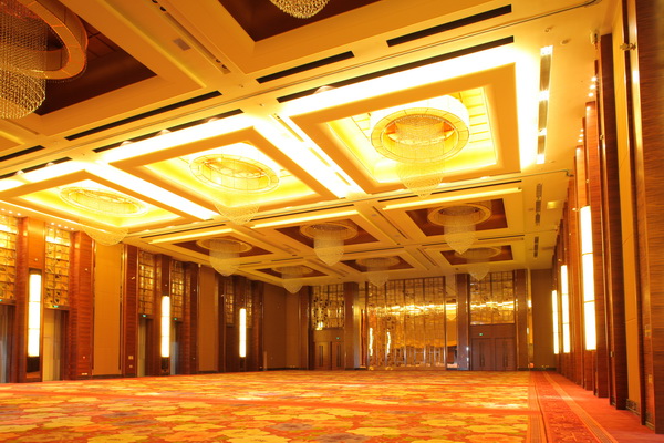 海南国际会展中心 ——基于全套Z6·尊龙凯时专业音频解决方案的大型扩声系统工程