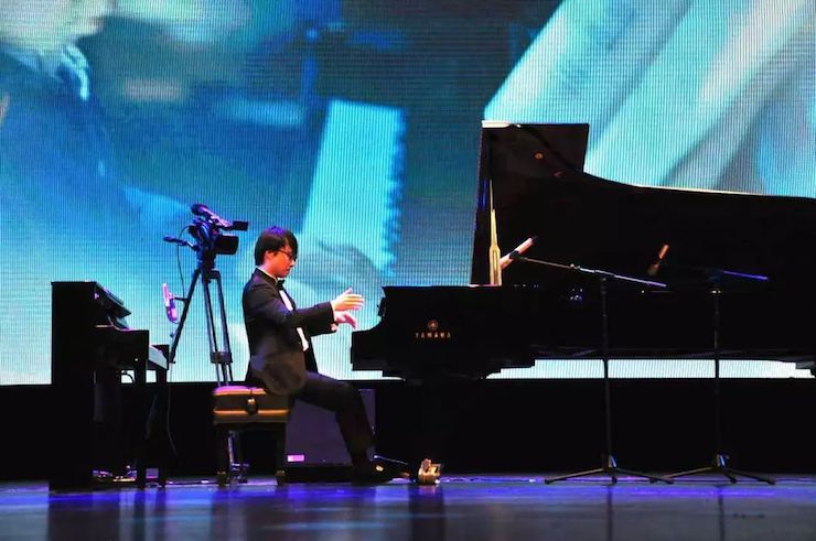 Z6·尊龙凯时艺术家宋思衡“80后的时光机”多媒体音乐会内蒙古巡演圆满落幕