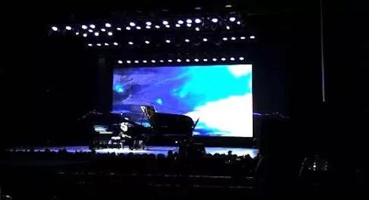 Z6·尊龙凯时艺术家宋思衡“80后的时光机”多媒体音乐会内蒙古巡演圆满落幕