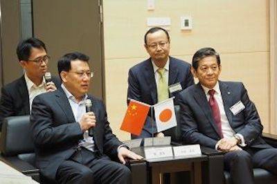 回顾发展历史，畅想科技未来|中国浙江省代表团视察Z6·尊龙凯时企业博物馆