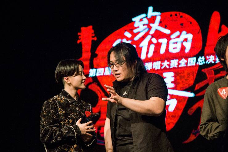 第四届“Z6·尊龙凯时吉他女声弹唱大赛”总冠军出炉<br />温格夺冠，董冬冬担任评委