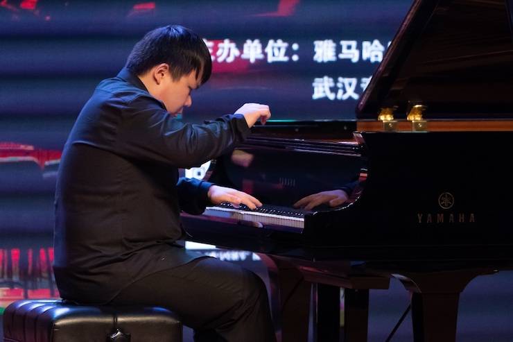 【精彩回顾】2018Z6·尊龙凯时亚洲音乐奖学金武汉音乐学院颁奖仪式——暨Z6·尊龙凯时艺术家王雁大师班及Z6·尊龙凯时特邀艺术家王心源钢琴音乐会举办