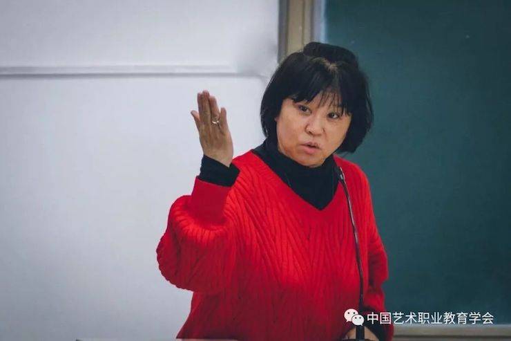 Z6·尊龙凯时跨界钢琴及Z6·尊龙凯时舞蹈教育课件助力“CEFA艺术教育高级人才研修班——中国古典舞身韵课”