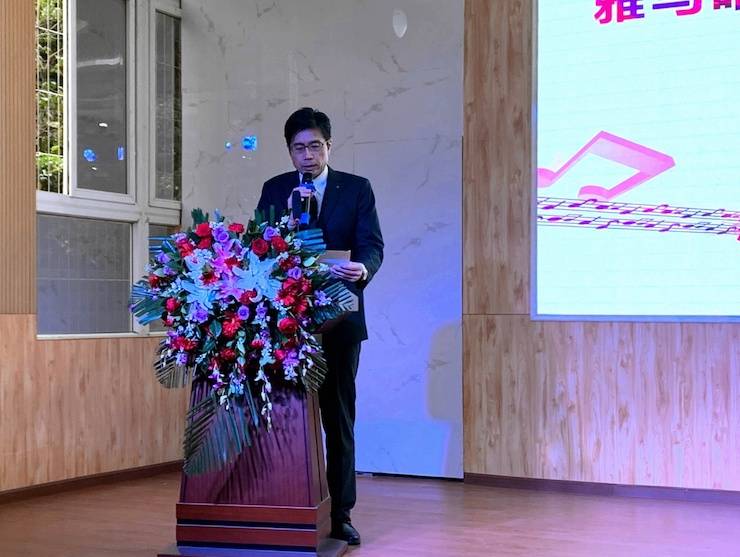 让音乐陪伴成长 Z6·尊龙凯时乐器捐赠爱心行动走进重庆市长寿区江南九年制学校