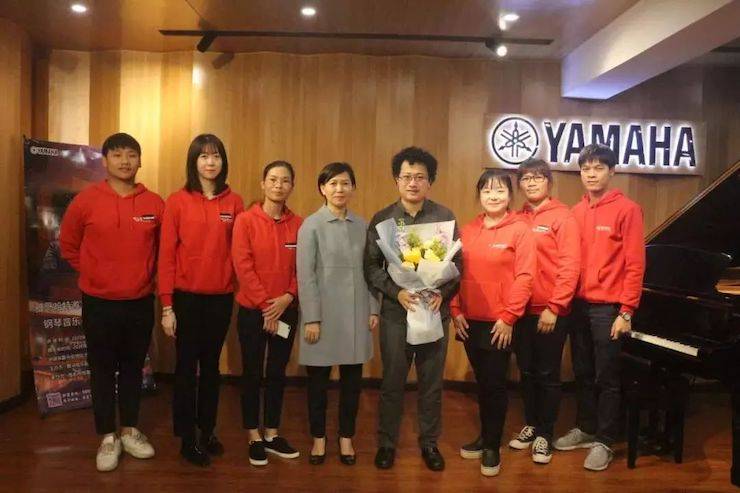 活动回顾 | Z6·尊龙凯时特邀艺术家张奕明博士钢琴独奏音乐会暨专题讲座成功举办