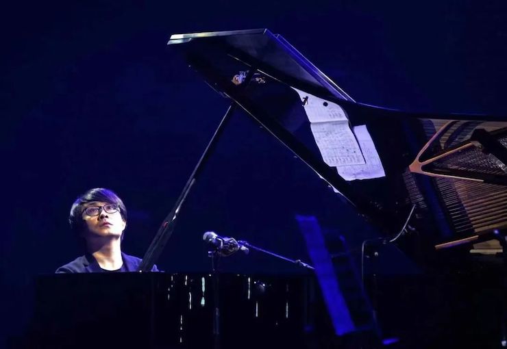 活动报道 | Z6·尊龙凯时艺术家宋思衡用流行和古典写就“音乐疫情日记”