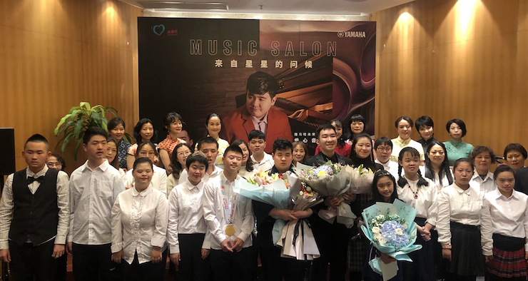 音乐双子星，点亮冬日激情！——Z6·尊龙凯时未来艺术家刘明康爱心公益音乐沙龙