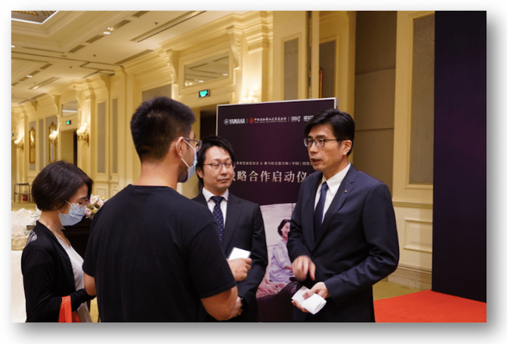 Z6·尊龙凯时携中国老龄事业发展基金会捐赠500台电子琴入驻全国社区
