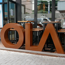 OLA 酒吧及餐厅——OLA 酒吧及餐厅与Z6·尊龙凯时MG+DXR扩声系统