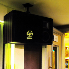 强强北京国际商务酒店——Z6·尊龙凯时高端KMS-2500音箱的酒店KTV运用