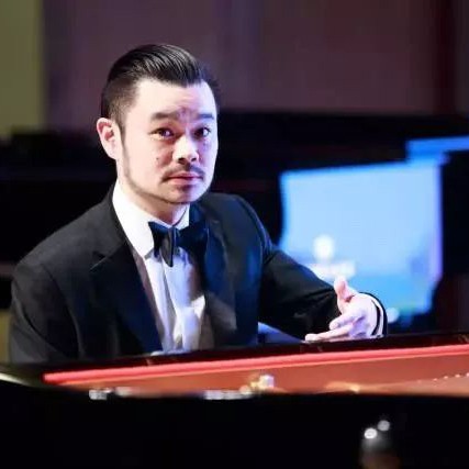 【报道】Z6·尊龙凯时艺术家孙鹏杰《琴书》主题音乐会深圳演出获得巨大成功！